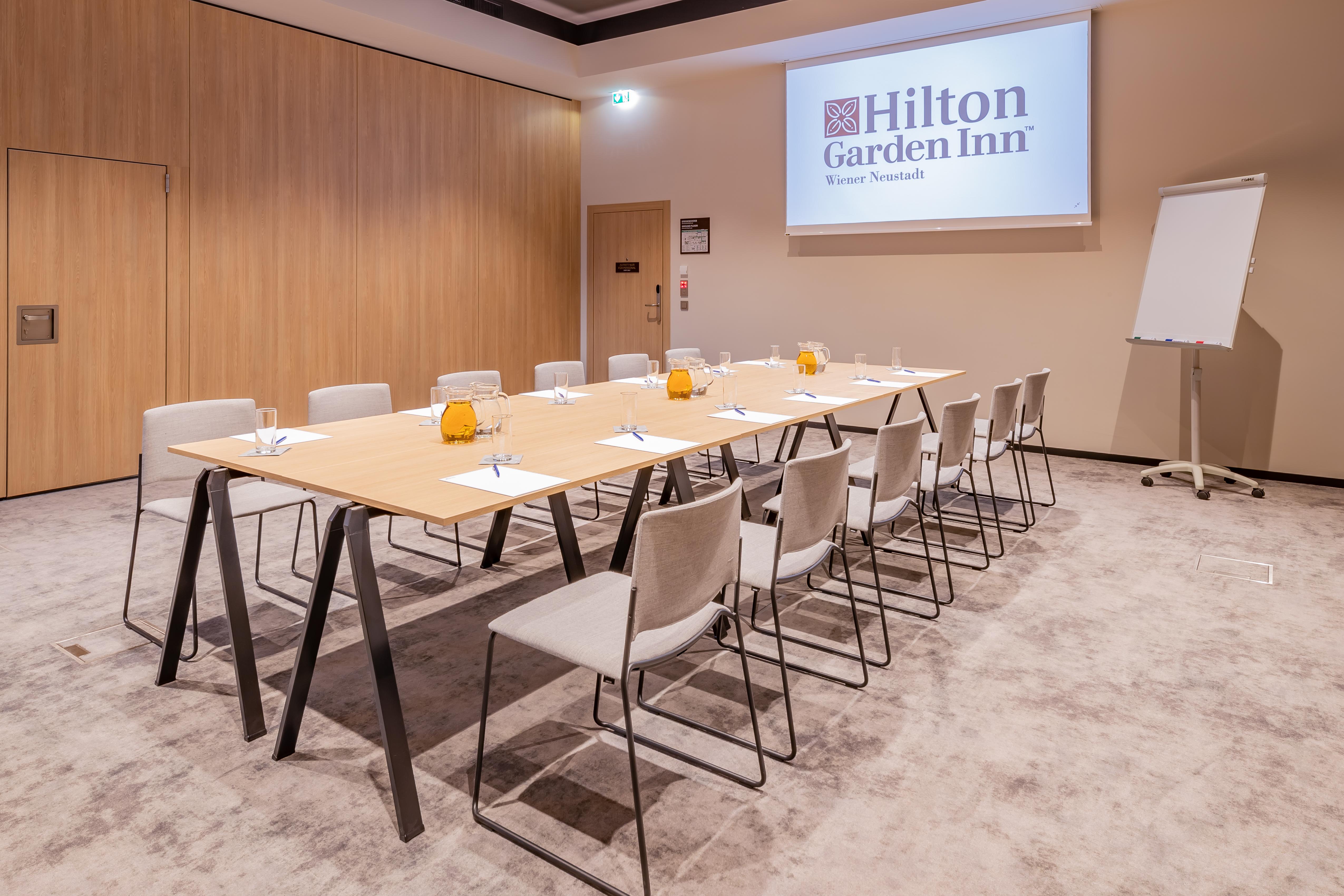 Hilton Garden Inn Wiener Neustadt Luaran gambar