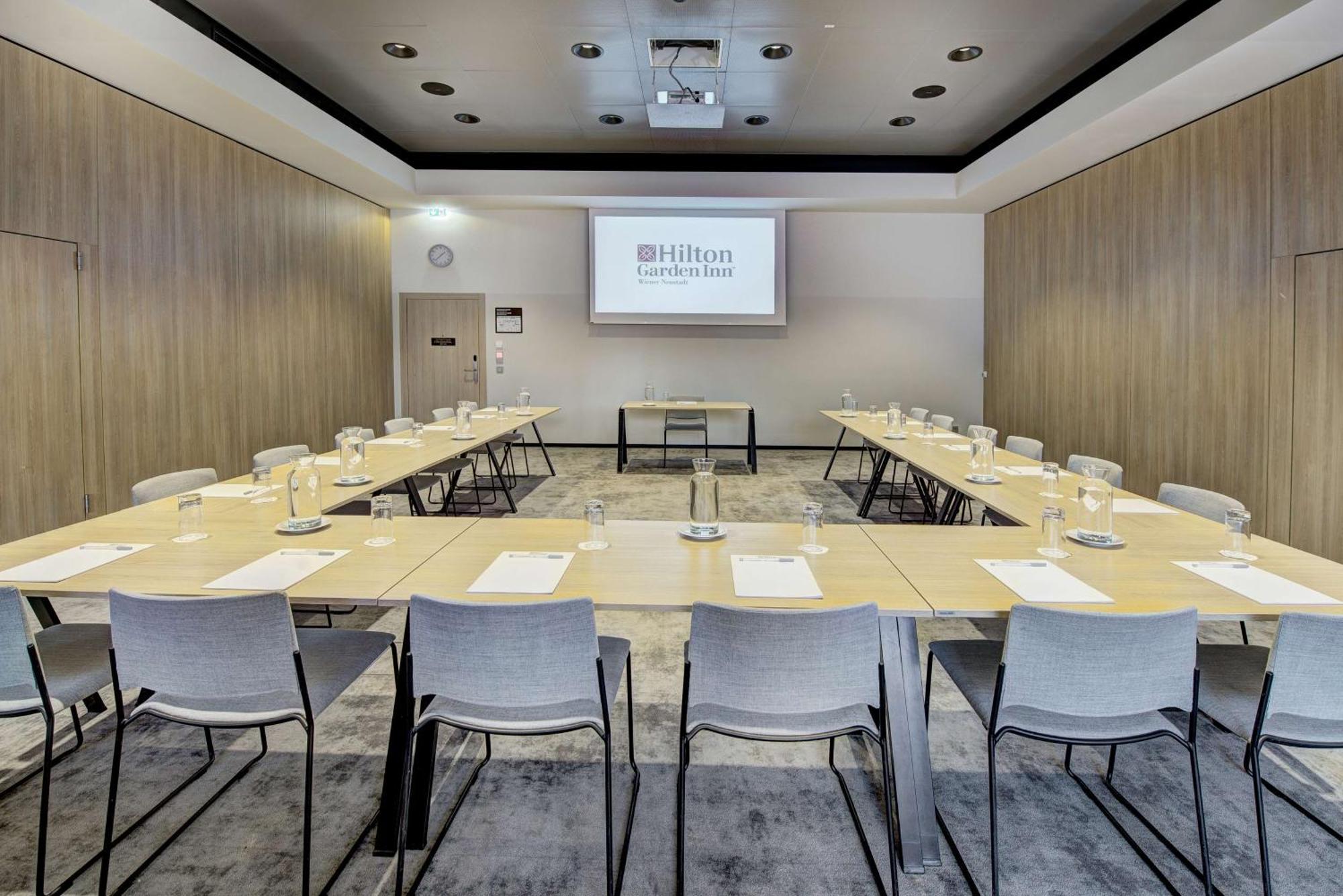 Hilton Garden Inn Wiener Neustadt Luaran gambar