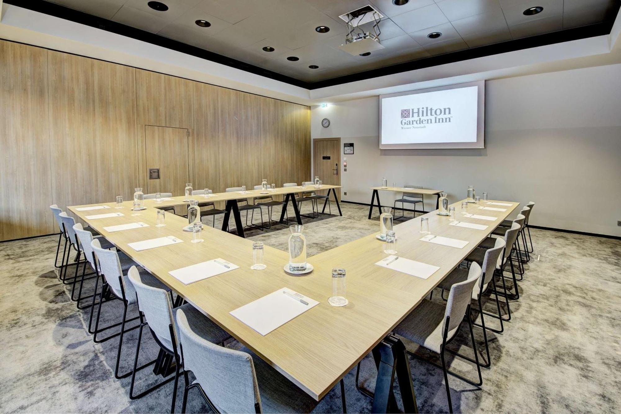Hilton Garden Inn Wiener Neustadt Luaran gambar