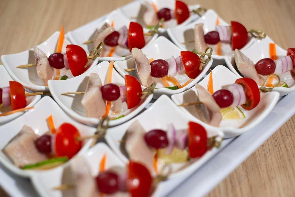 Hilton Garden Inn Wiener Neustadt Restoran gambar